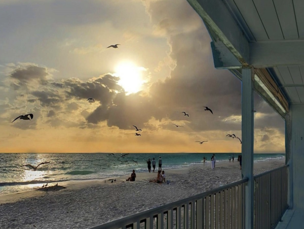 Holmes Beach Vacation Rentals Beachfront Rental with Gulf Views